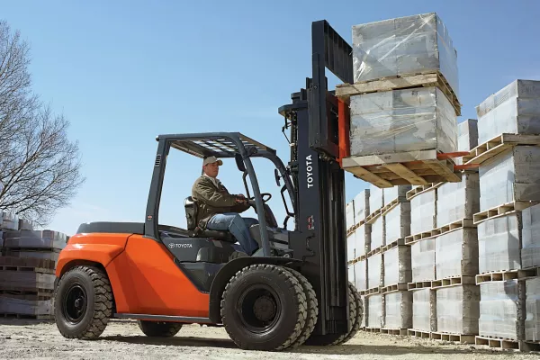 Large IC Pneumatic Forklift | Prolift Toyota